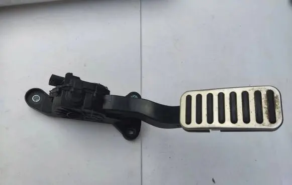 KIA Niro Accelerator throttle pedal 32700G2130 QDBA0372 DH32728G2100