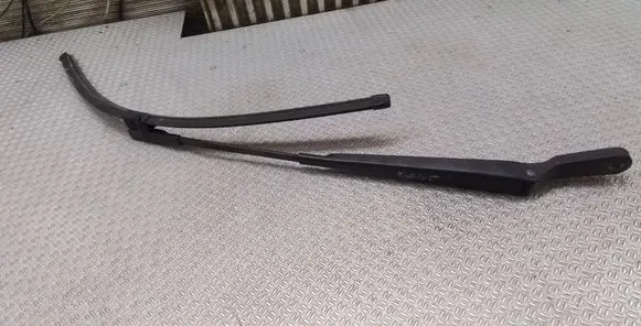 Citroen C5 Windshield/front glass wiper blade 071956