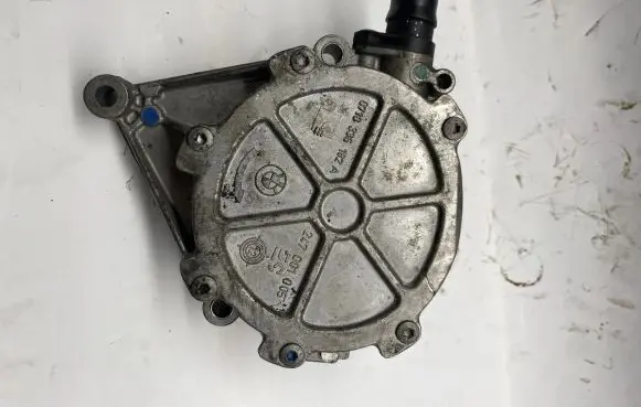 BMW 3 F30 F35 F31 Vacuum pump 0710336189D