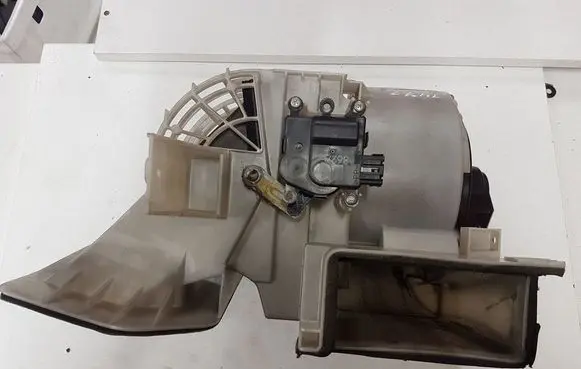 Mazda 6 Heater fan/blower 8727000700