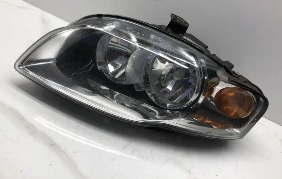 Audi A4 S4 B7 8E 8H Headlight/headlamp 8E0941003AK 0301219601