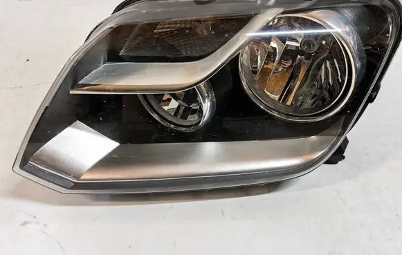 Volkswagen Amarok Headlight/headlamp 