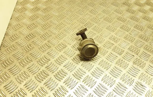 Audi A6 S6 C6 4F EGR valve 06E131101C