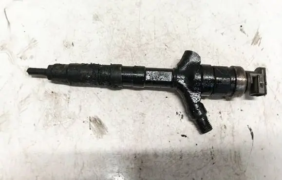 Toyota Corolla E120 E130 Fuel injector 236700g010 23670-0g010