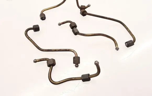 Peugeot 206 Fuel injector supply line/pipe 27203E