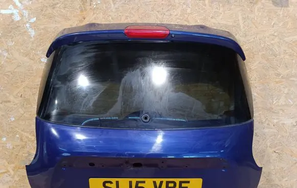 Nissan Juke I F15 Tailgate/trunk/boot lid 