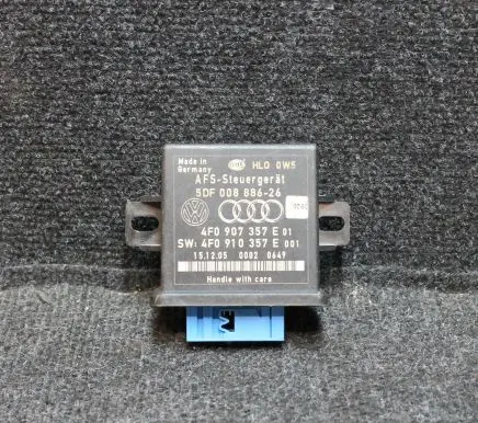 Audi A4 S4 B7 8E 8H Light module LCM 4F0907357E