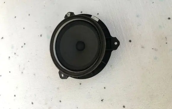 Toyota Verso Front door speaker