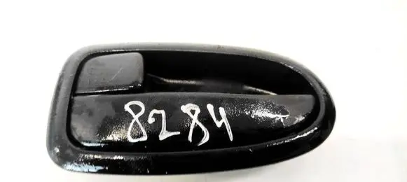 Hyundai Matrix Front door interior handle 8261017010 82610-17010