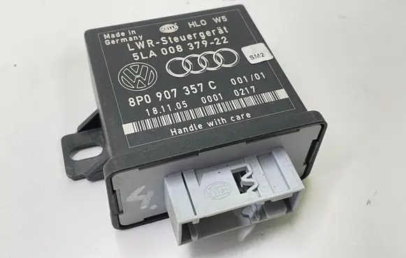 Audi A6 S6 C6 4F Light module LCM 8P0907357C 5LA00837922
