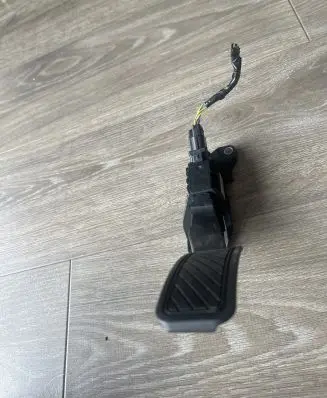 Ford Puma Accelerator throttle pedal H1BC9F836A1D