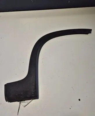 Fiat Panda III Front arch trim 735490906