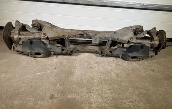 Toyota Auris E180 Rear axle beam 