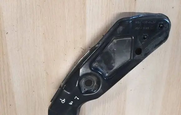 Seat Leon (5F) Headlight/headlamp mounting bracket 5F0806930