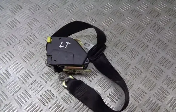 Audi A4 S4 B5 8D Rear seatbelt