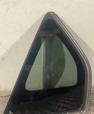 Toyota RAV 4 (XA40) Rear vent window glass 43R005844