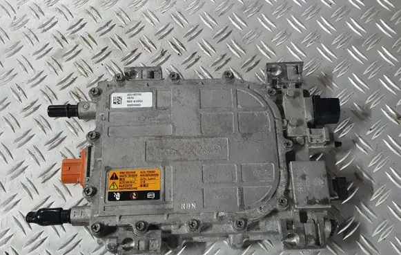 Jaguar I-Pace Voltage converter inverter J9D314B227AD