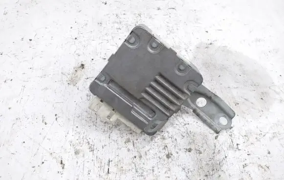 Toyota Avensis T250 Power steering control unit/module 8965005030