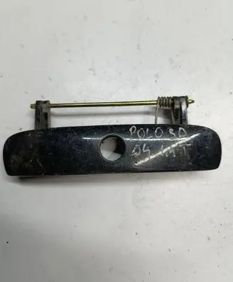 Volkswagen Polo IV 9N3 Tailgate trunk handle afwfaw894f1