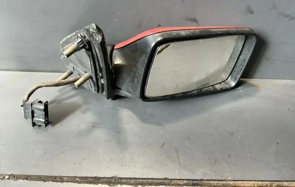 Volkswagen Golf III Front door electric wing mirror E10217384