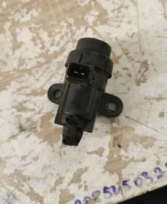 Ford Galaxy Turbo solenoid valve 95BB9J459