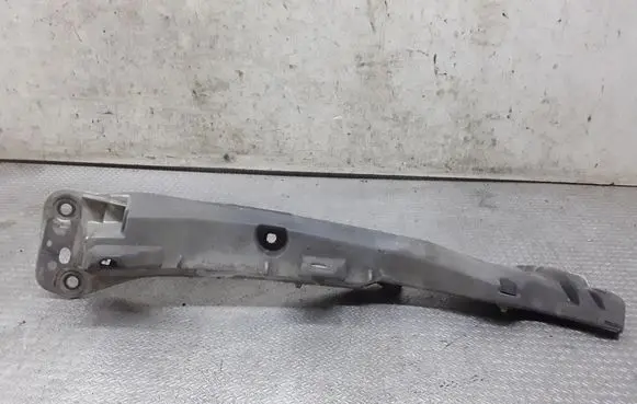 Fender mounting bracket