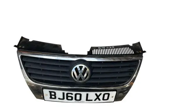 Volkswagen PASSAT B6 Front grill 3C0853651AD