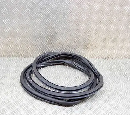 Audi Q2 - Rubber seal front door (on door) 81A831721B