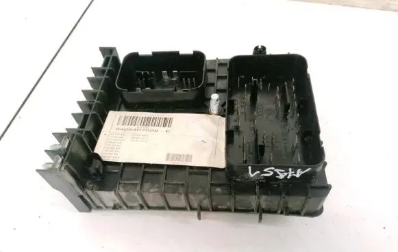 Volkswagen Touran I Fuse box set 1K0937821 1K0937820