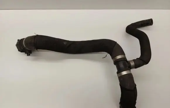 Audi A6 S6 C6 4F Engine coolant pipe/hose 4F0121049E