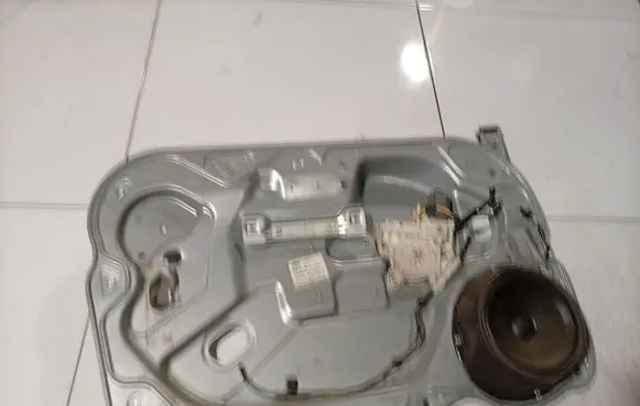 Ford Focus Sliding door window regulator with motor 
