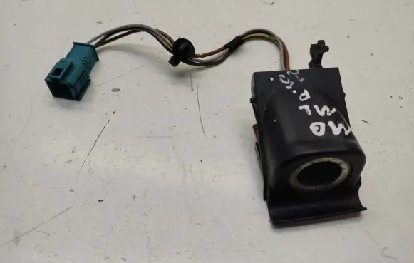 Mercedes-Benz ML W164 12 V Socket (front) 102317 0375450220