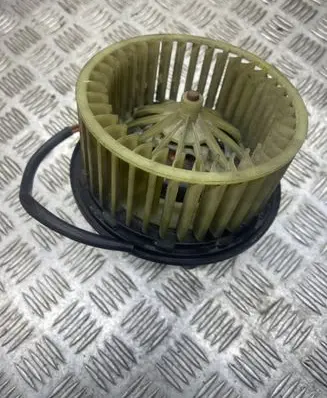 Audi 80 90 B3 Heater fan/blower 73738