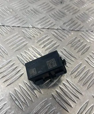 Audi A8 S8 D4 4H Keyless (KESSY) go control unit/module 4H0909131