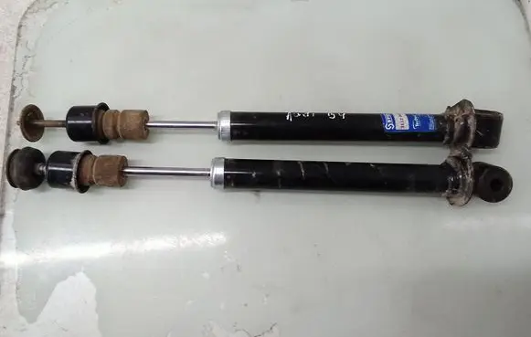 Audi 80 90 S2 B4 Rear shock absorber/damper 