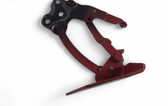 Engine bonnet/hood hinges