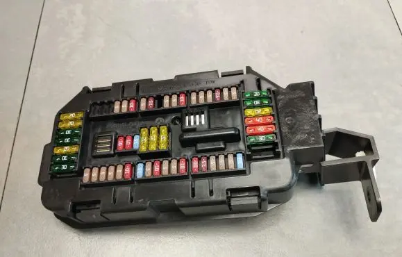 BMW X5 F15 Fuse module 9265835