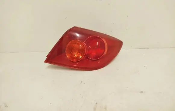 Mazda 3 I Rear/tail lights E112RS1 P2912