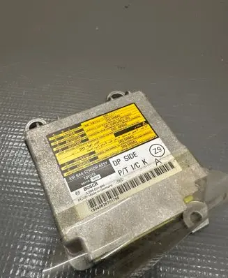 Lexus IS 220D-250-350 Airbag control unit/module 8917053110 0285001904 904062670176