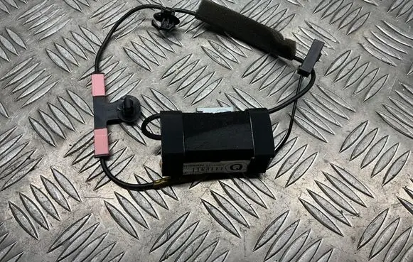 Nissan 370Z Aerial GPS antenna