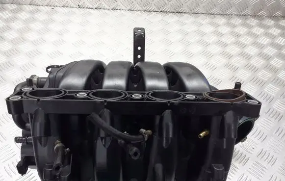 Opel Zafira B Intake manifold 55353314