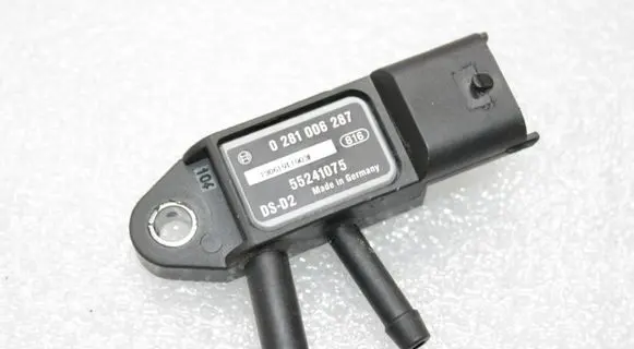 Alfa Romeo Giulietta Exhaust gas pressure sensor 51908411 55241075