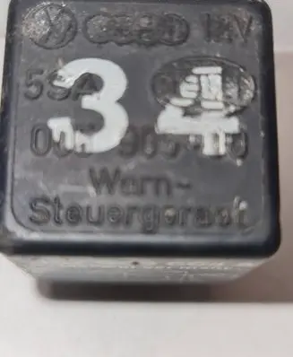 Volkswagen Golf I Other relay 00590500 357959664A 5SA00590500
