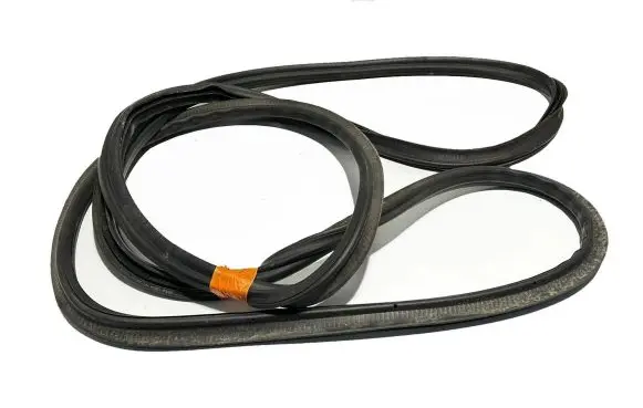 Skoda Superb B8 (3V) Seal rubber (tailgate) 3V5827705C 18405
