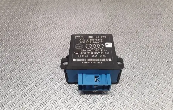 Audi Q7 4L Light module LCM 5DF00888627 4F0907357F 4F0910357F