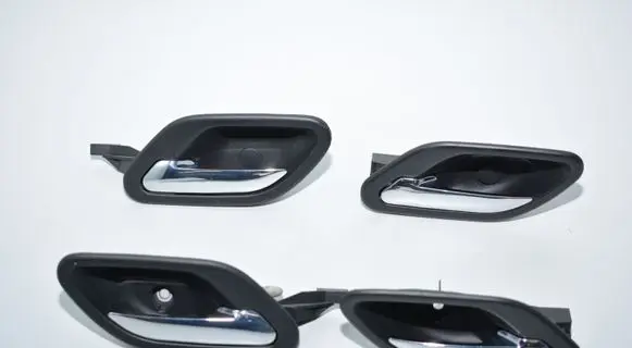 BMW 5 E39 Front door interior handle 8226050 8226049