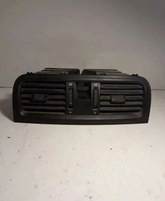 Skoda Fabia Mk2 (5J) Dash center air vent grill 5J0820951