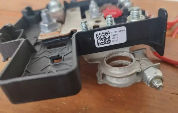 Opel Movano C Positive cable (battery) 01389742080