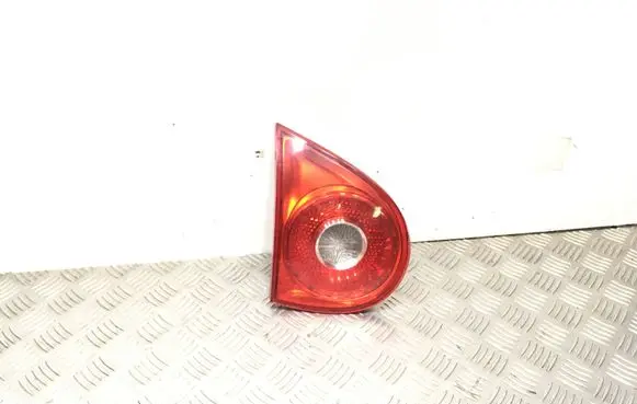 Volkswagen Golf V Tailgate rear/tail lights 1K6945259 285001 28508004