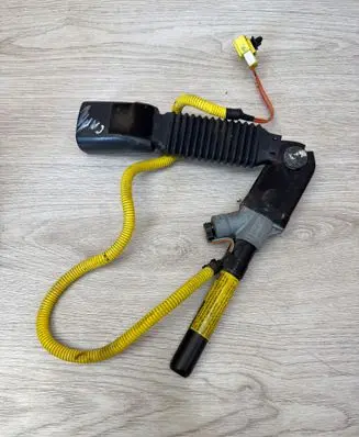 Chevrolet Captiva Front seatbelt buckle DPA40040 Y3096RH PC7EQAVFC